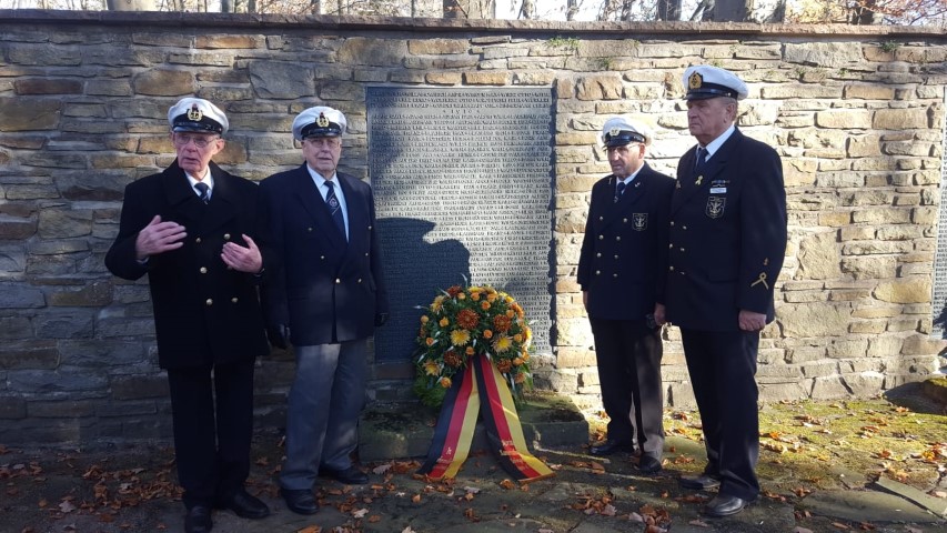 Kranzniederlegung am Volkstrauertag